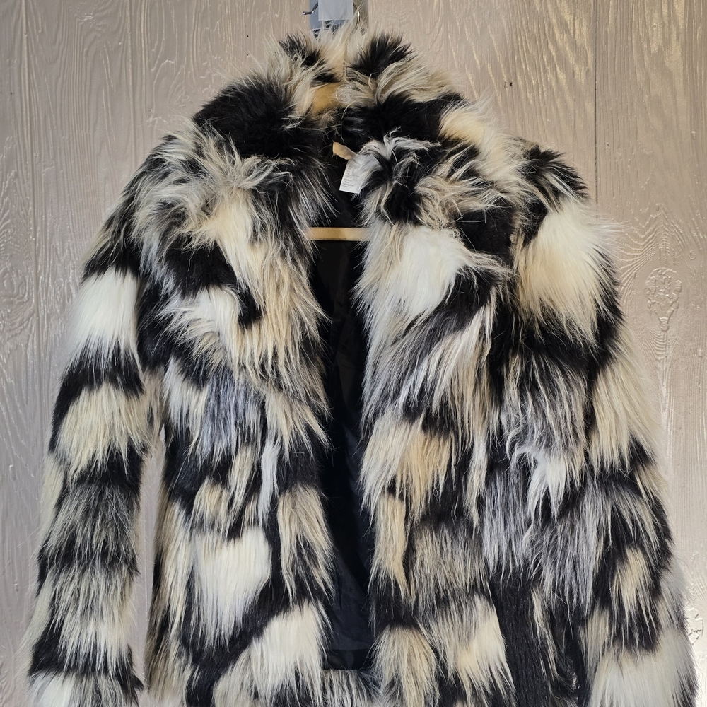 H&M Faux Fur Women's Jacket - Black and White